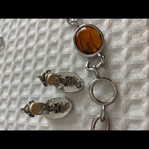 Vintage Butler Silvertone Necklace & Earrings - Picture 13 of 15